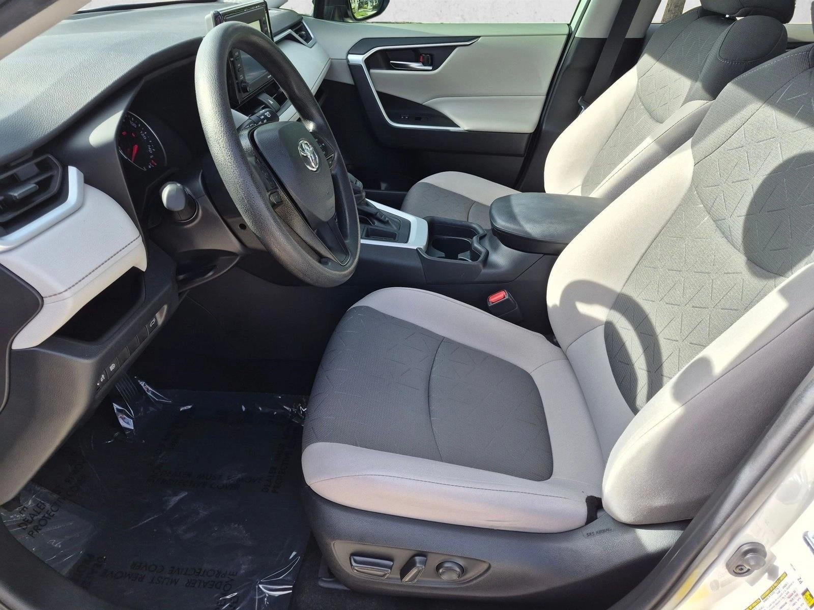 2021 Toyota RAV4 XLE FWD (GS)