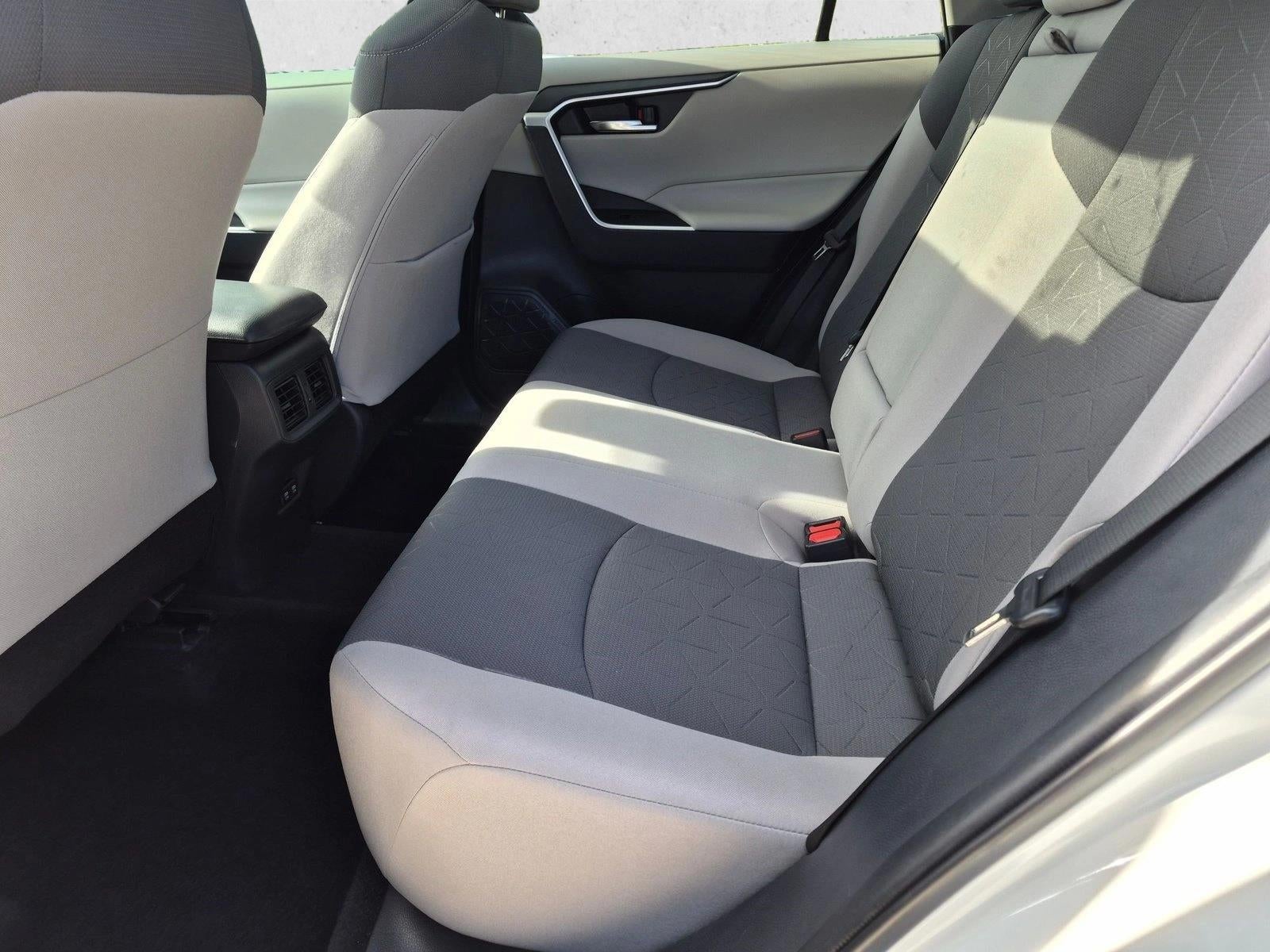2021 Toyota RAV4 XLE FWD (GS)
