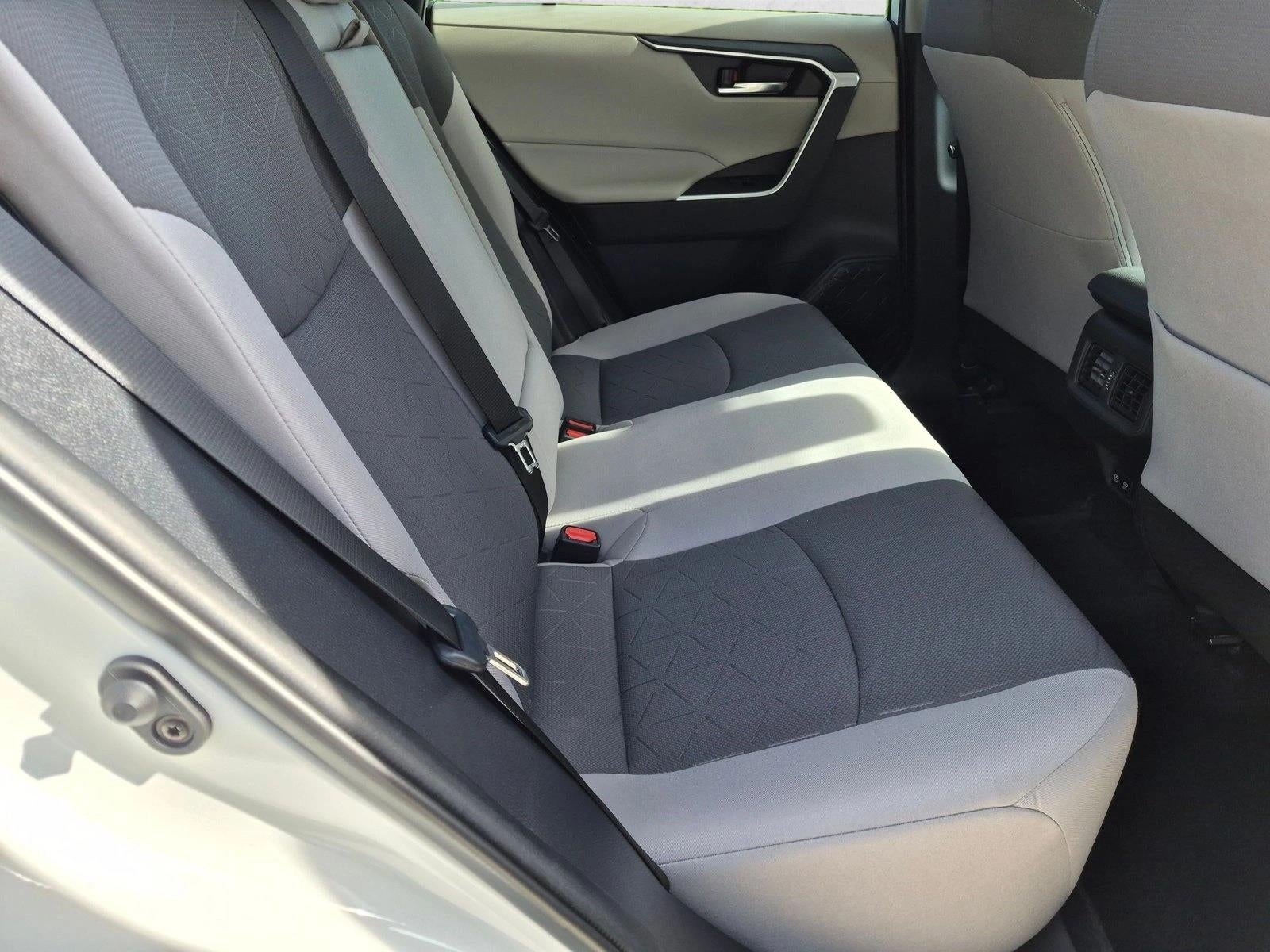2021 Toyota RAV4 XLE FWD (GS)