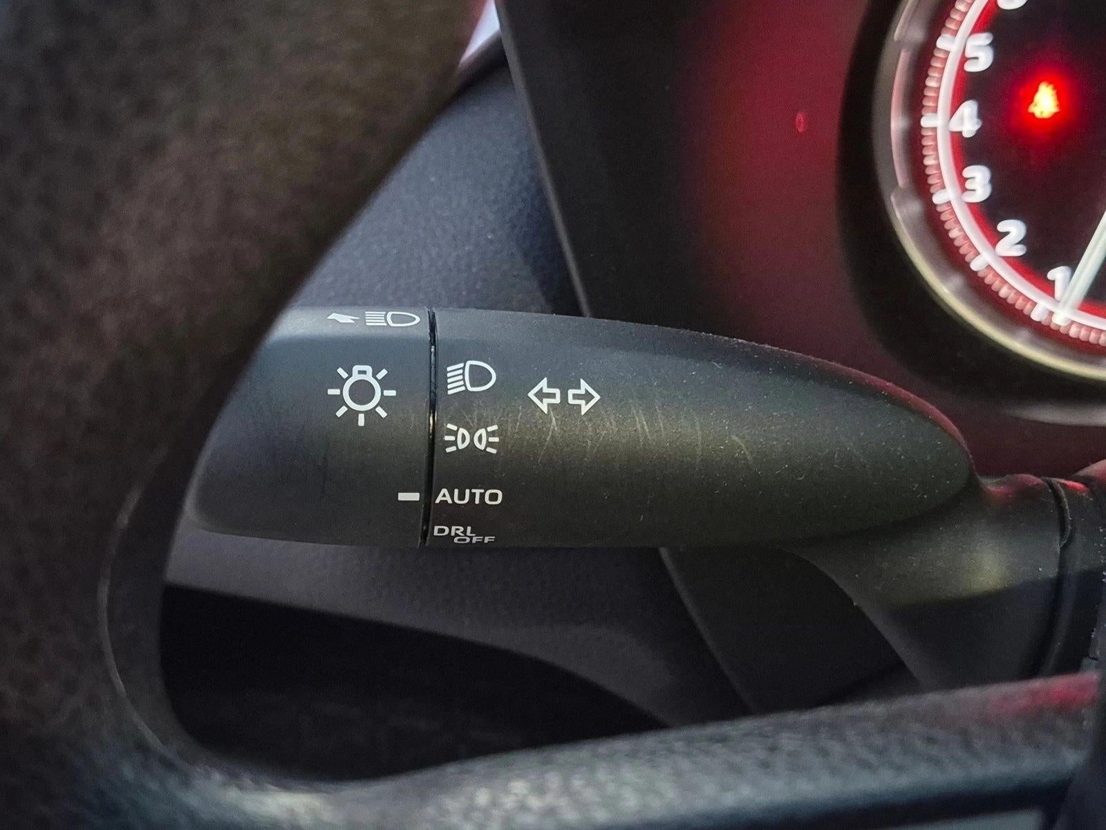 2025 Toyota RAV4 XLE FWD (GS)