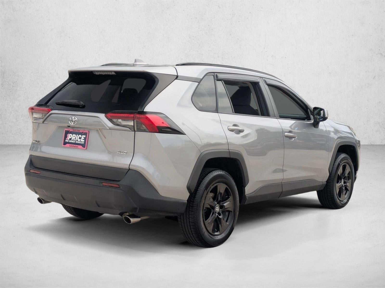 2019 Toyota RAV4 XLE FWD (GS)