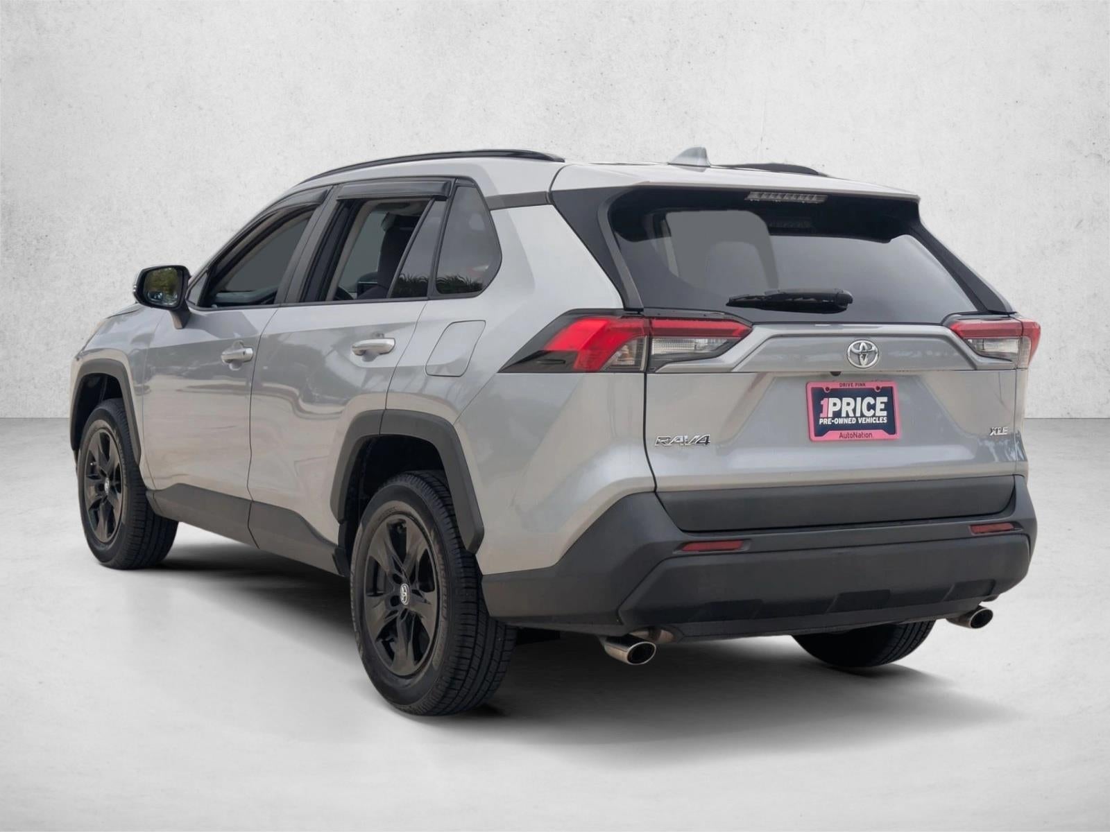 2019 Toyota RAV4 XLE FWD (GS)