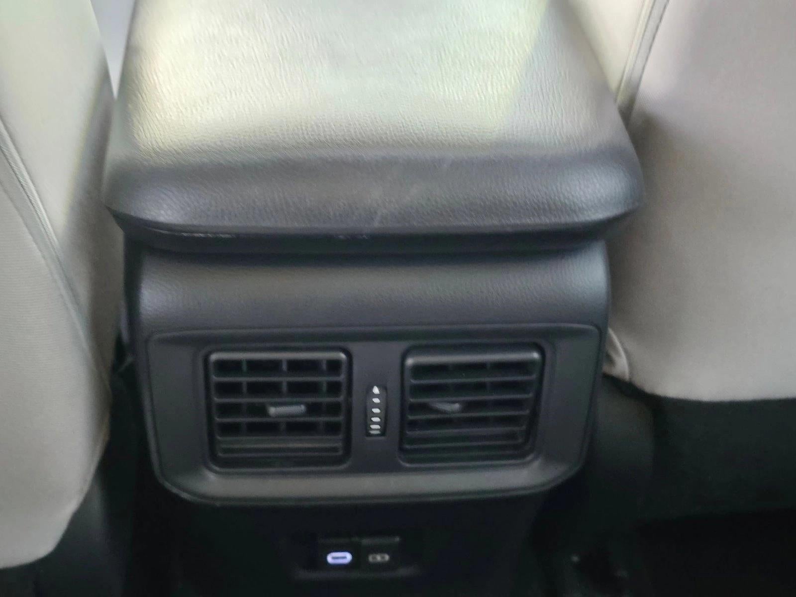 2025 Toyota RAV4 XLE FWD (Natl)