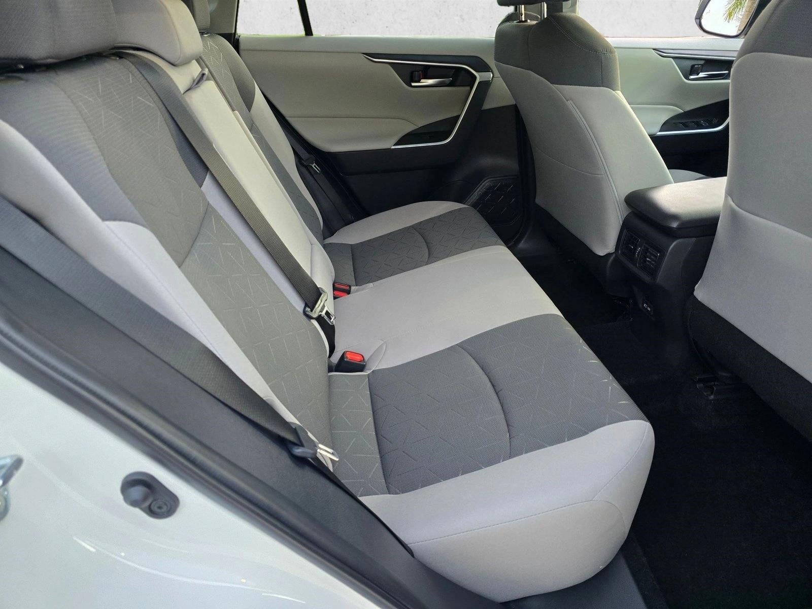 2025 Toyota RAV4 XLE FWD (Natl)