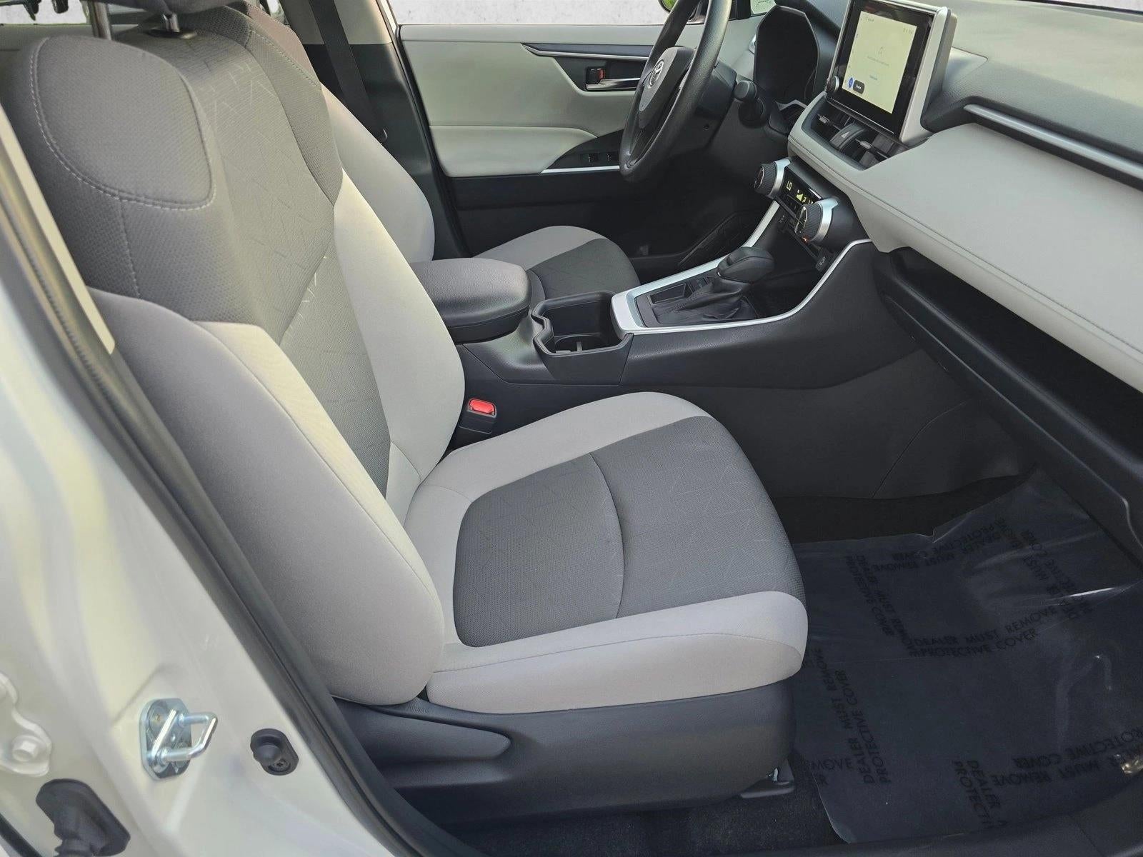2025 Toyota RAV4 XLE FWD (Natl)