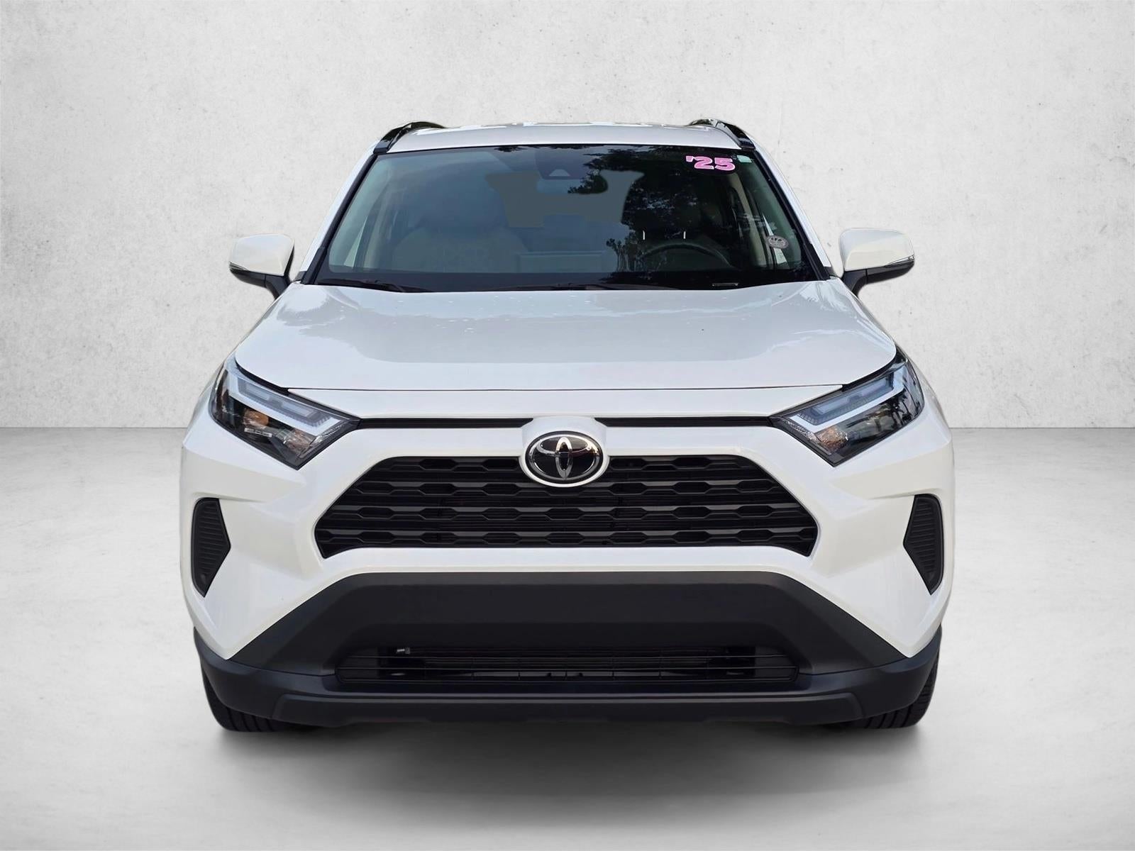 2025 Toyota RAV4 XLE FWD (Natl)