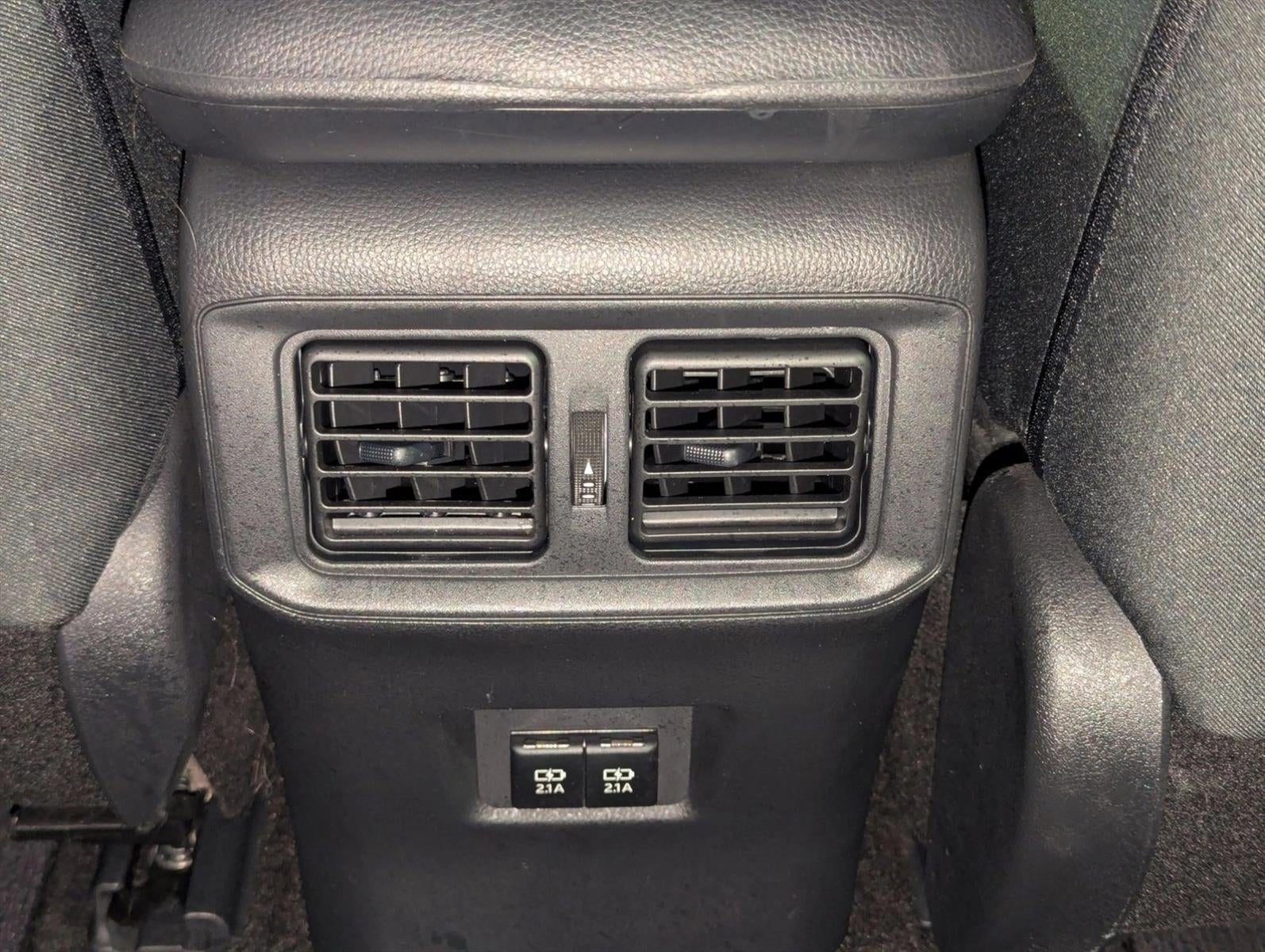 2020 Toyota RAV4 XLE FWD (GS)