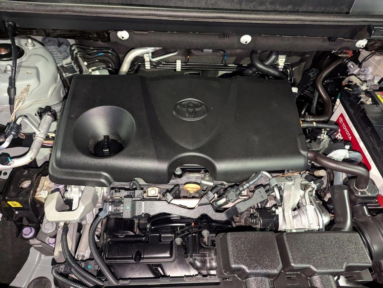 2020 Toyota RAV4 XLE FWD (GS)