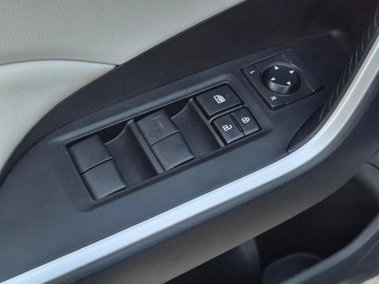 2021 Toyota RAV4 XLE FWD (GS)