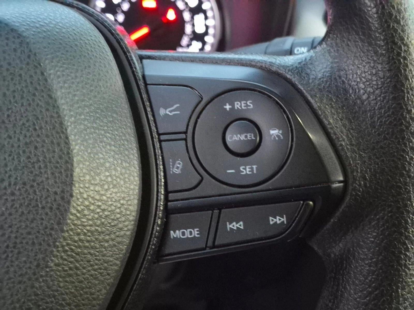 2021 Toyota RAV4 XLE FWD (GS)