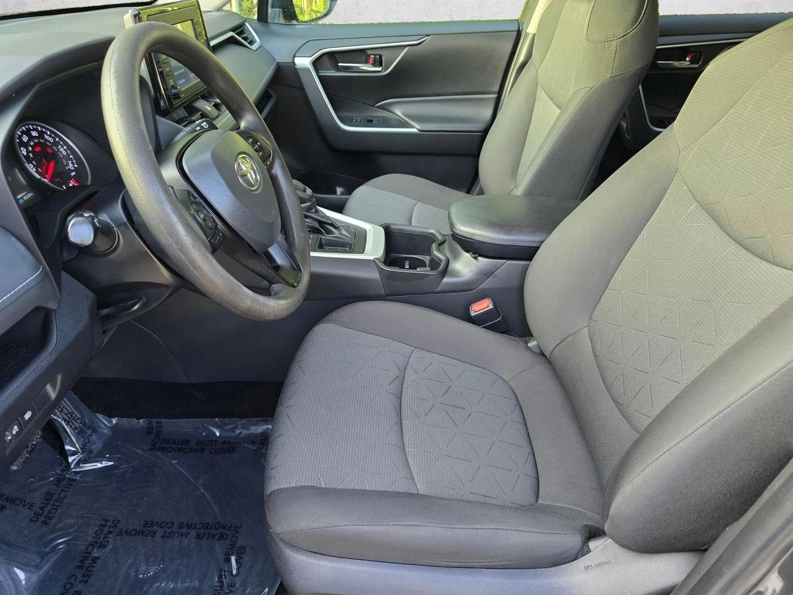 2022 Toyota RAV4 XLE FWD (GS)