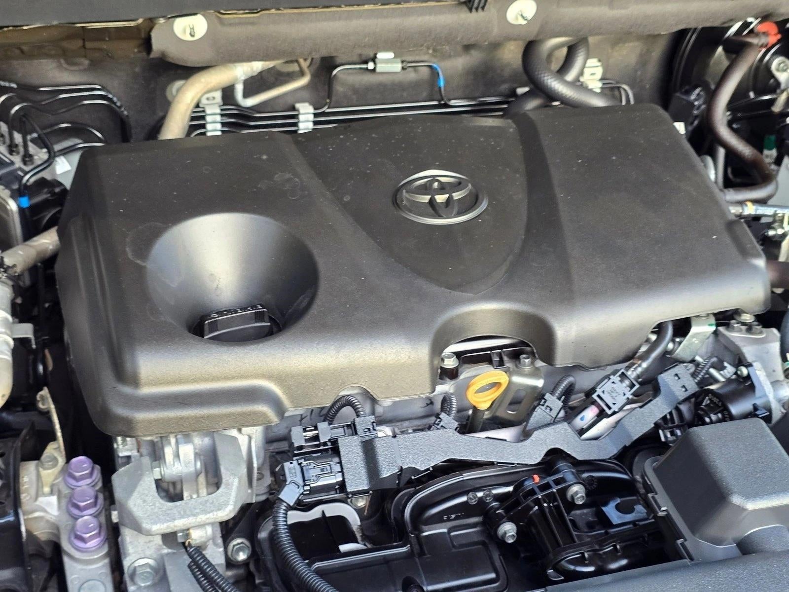 2022 Toyota RAV4 XLE FWD (GS)