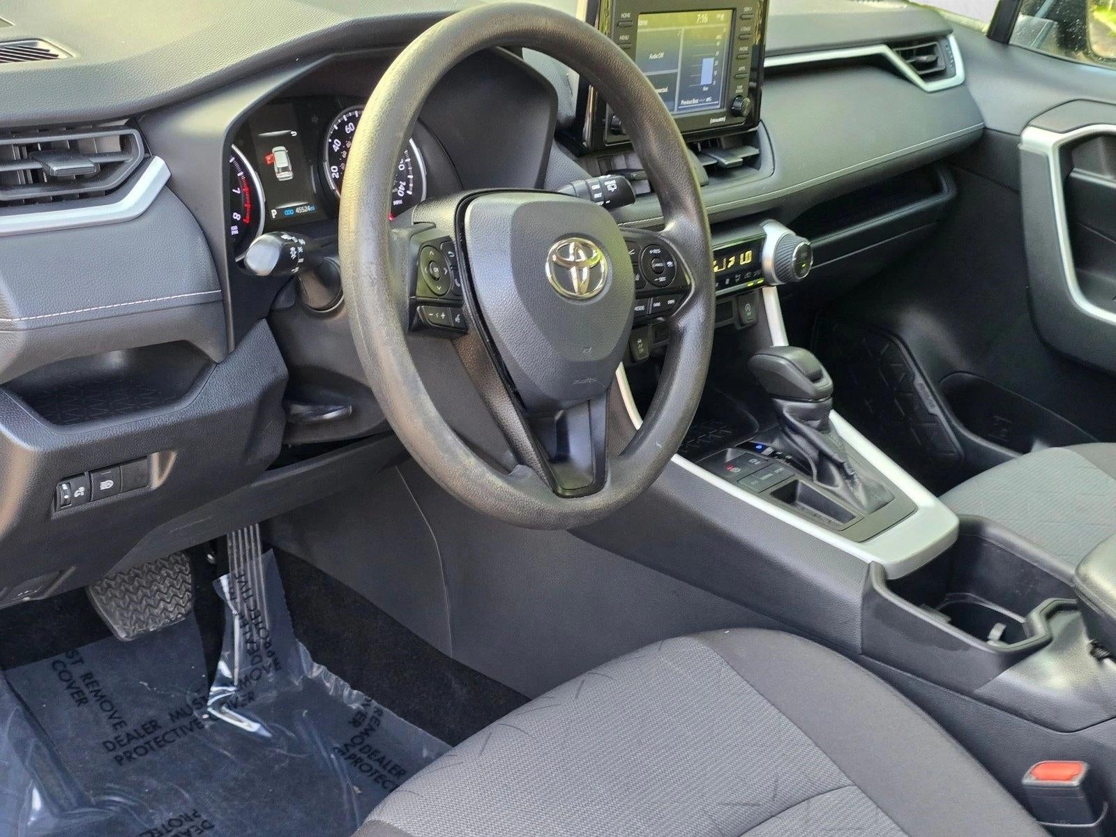 2022 Toyota RAV4 XLE FWD (GS)