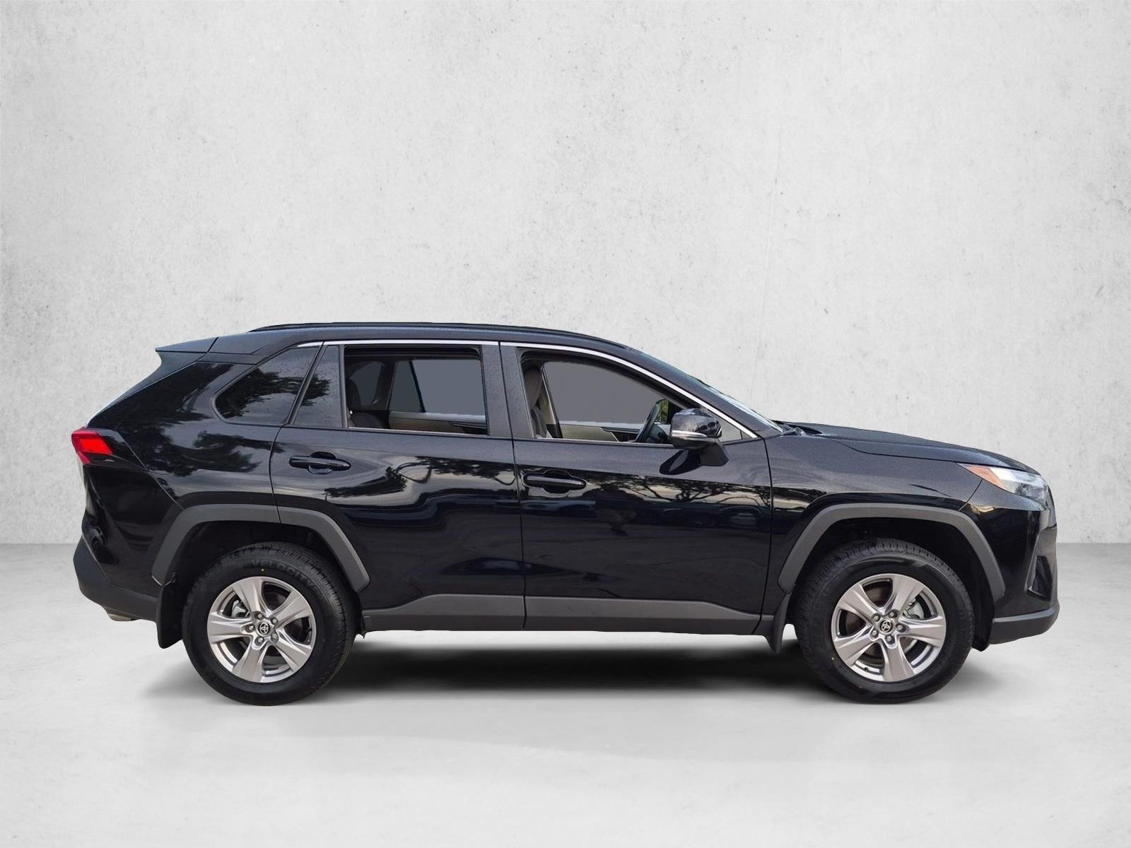 2025 Toyota RAV4 XLE FWD (Natl)