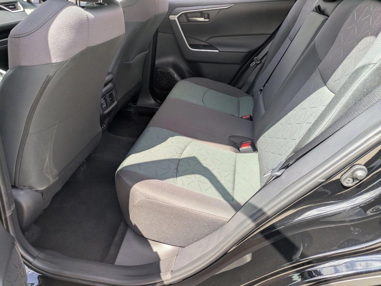 2025 Toyota RAV4 XLE FWD (GS)