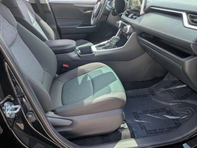 2025 Toyota RAV4 XLE FWD (GS)