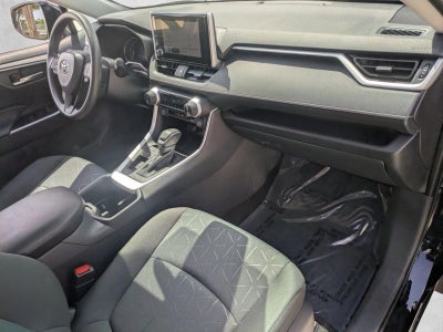 2025 Toyota RAV4 XLE FWD (GS)