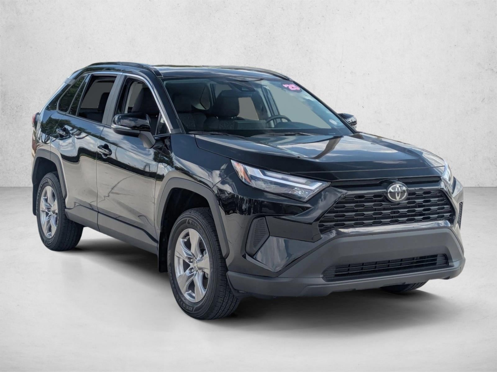 2025 Toyota RAV4 XLE FWD (GS)