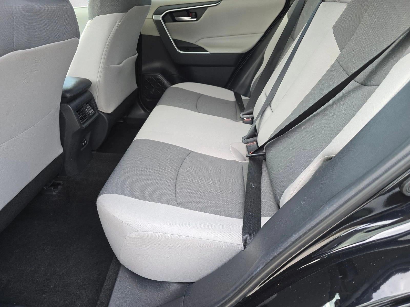2019 Toyota RAV4 XLE FWD (GS)