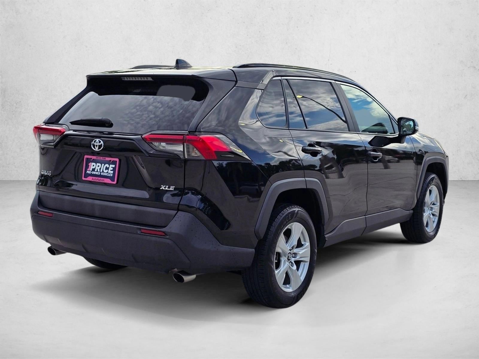 2019 Toyota RAV4 XLE FWD (GS)