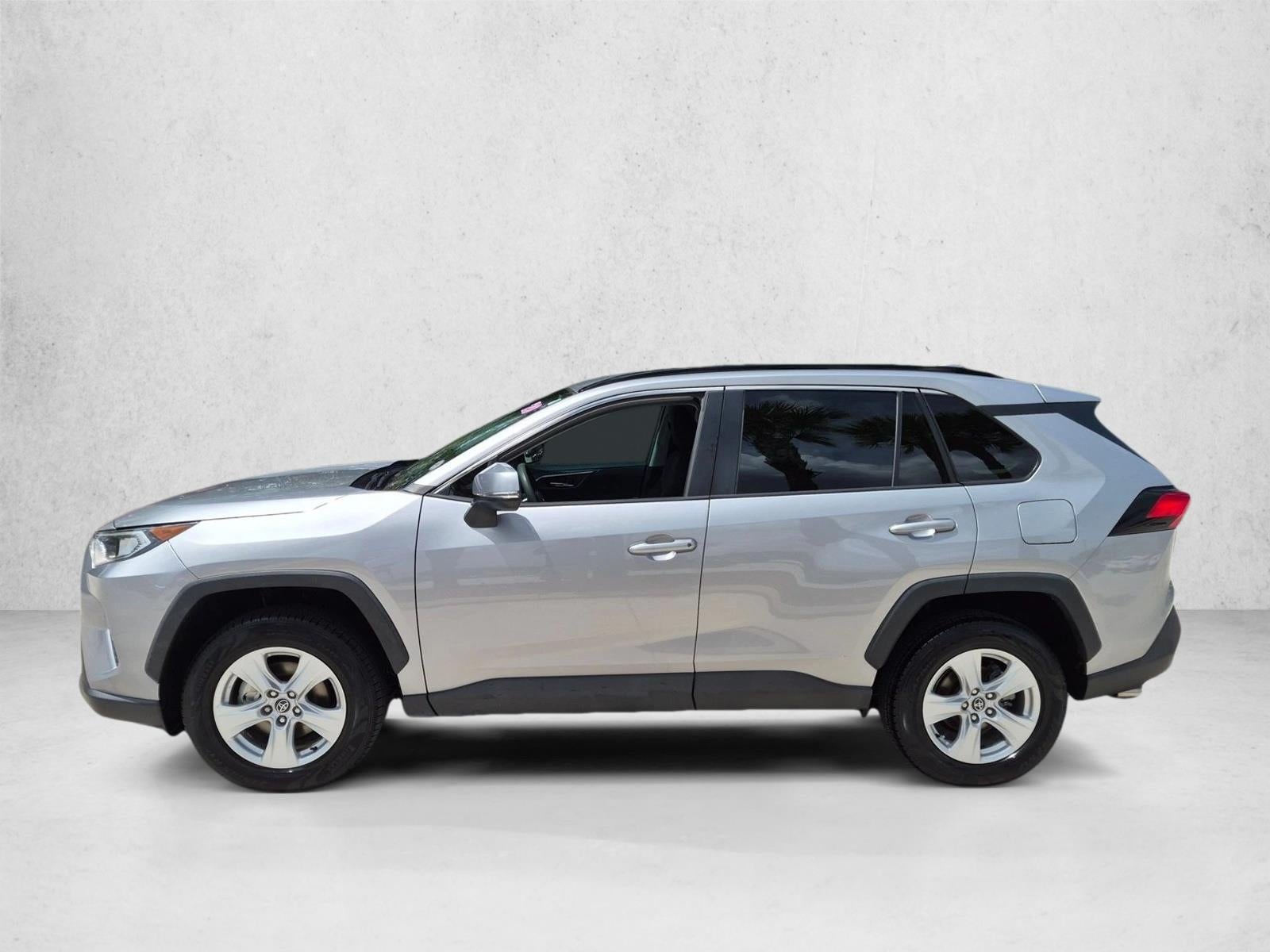 2020 Toyota RAV4 XLE FWD (GS)