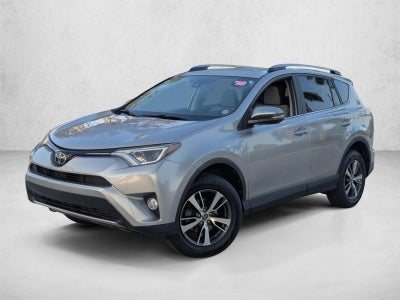2018 Toyota RAV4 XLE FWD (GS)