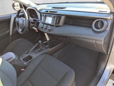 2018 Toyota RAV4 LE FWD (GS)