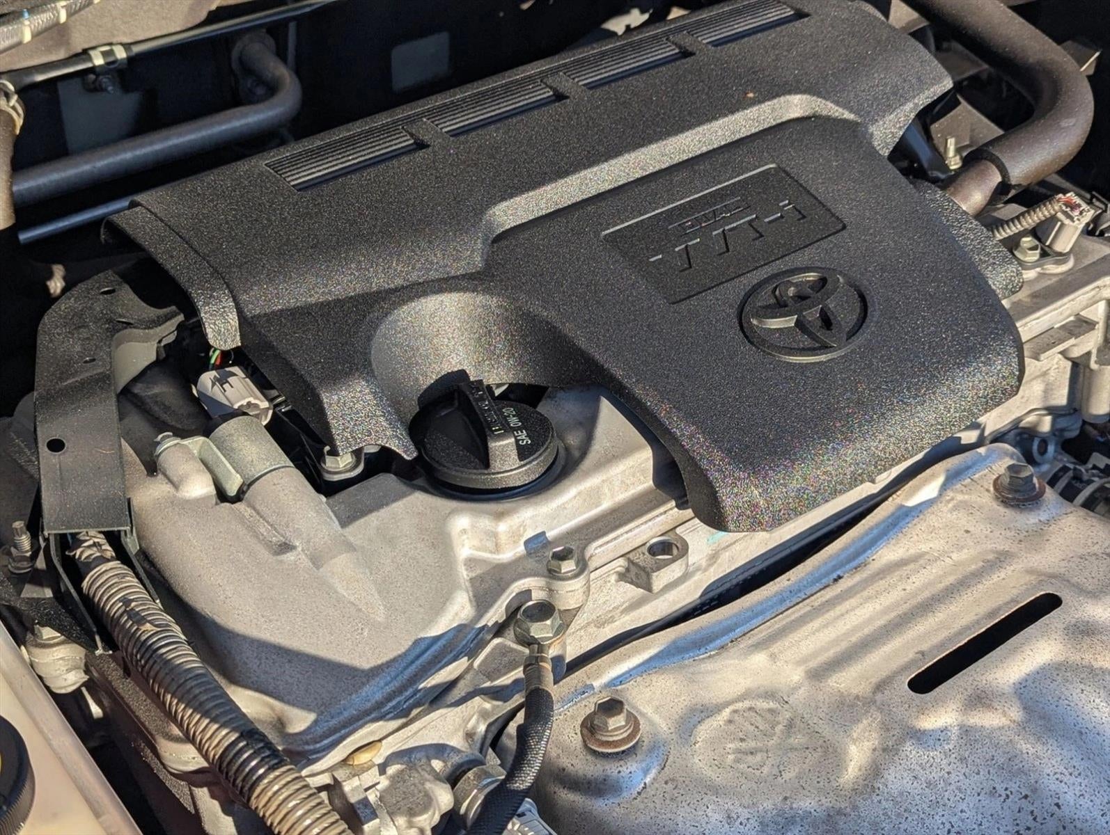 2018 Toyota RAV4 LE FWD (GS)