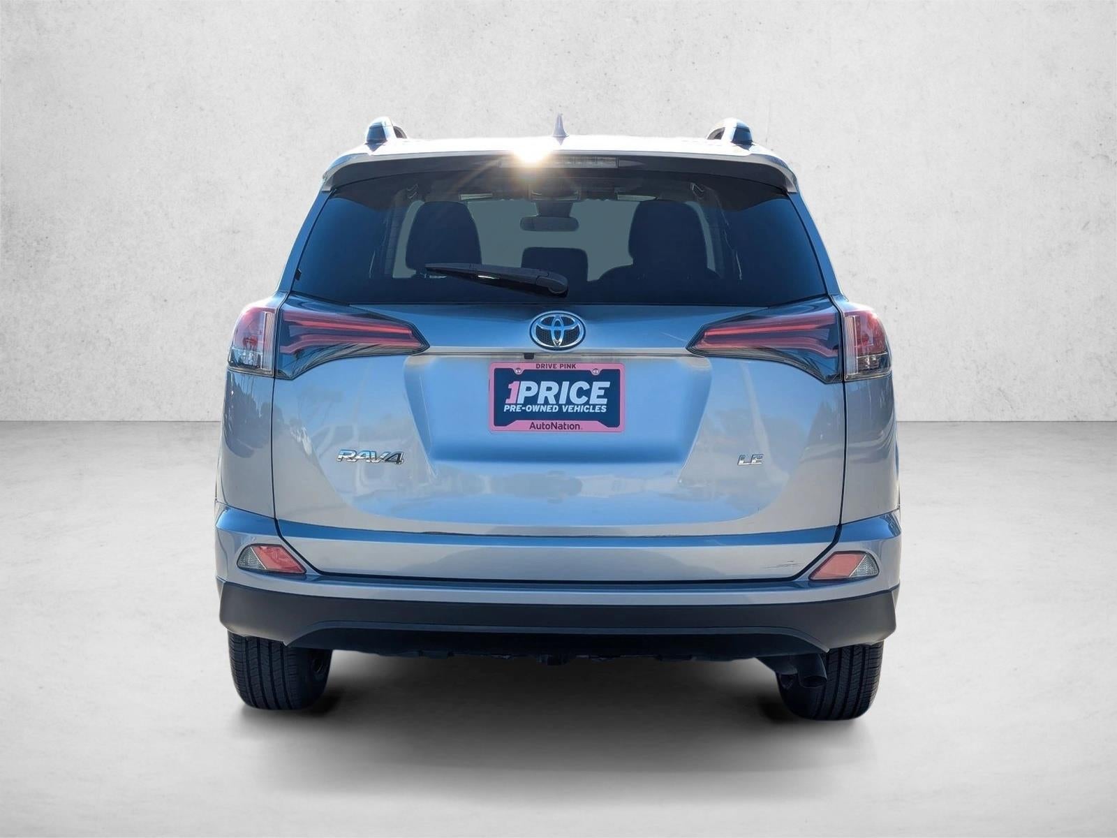 2018 Toyota RAV4 LE FWD (GS)