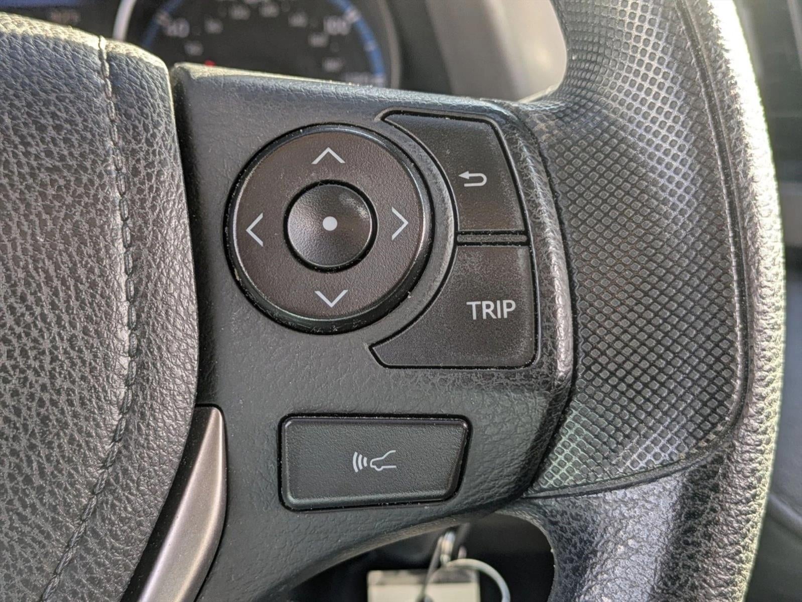 2018 Toyota RAV4 LE FWD (GS)