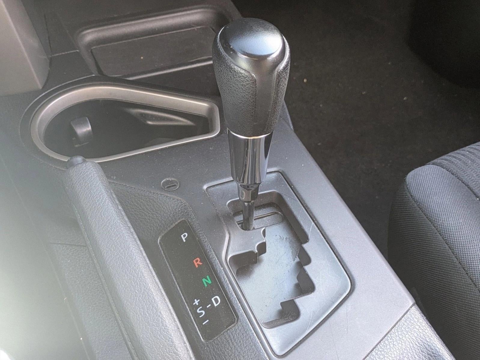 2018 Toyota RAV4 LE FWD (GS)