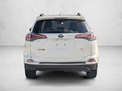 2018 Toyota RAV4 LE FWD (GS)