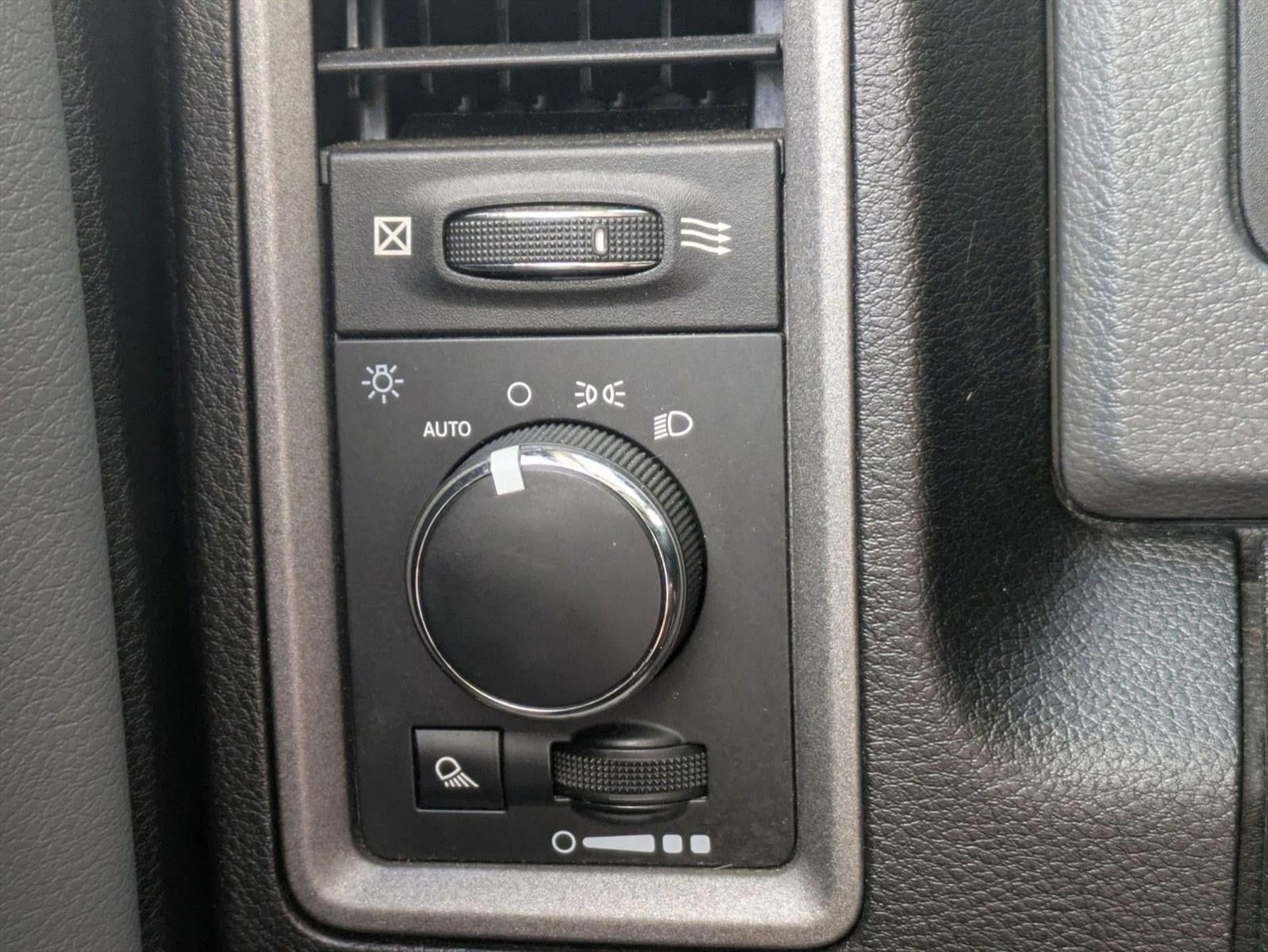 2019 RAM 1500 Classic Tradesman 4x2 Reg Cab 8' Box