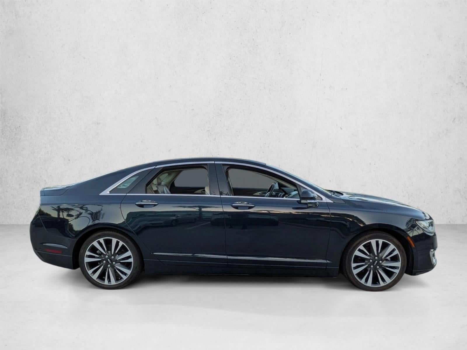 2020 Lincoln MKZ Hybrid Reserve FWD