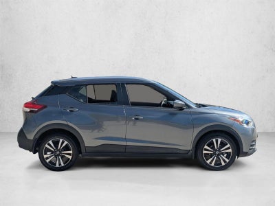 2020 Nissan Kicks SV FWD