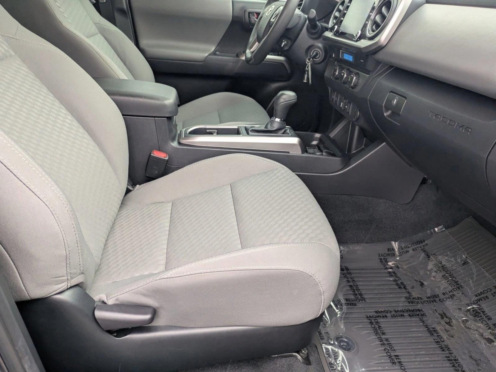 2022 Toyota Tacoma 2WD 2WD SR5 Double Cab 5' Bed V6 AT (GS)