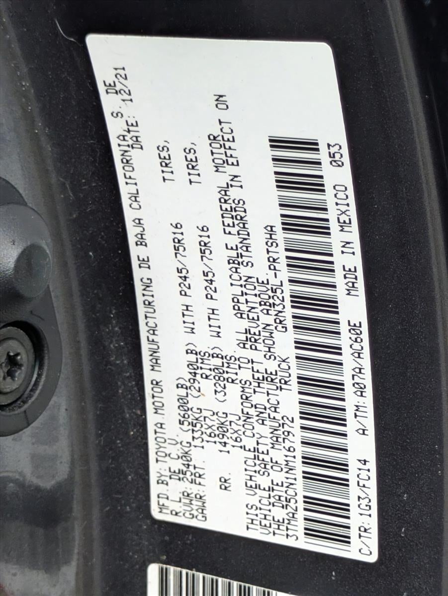 2022 Toyota Tacoma 2WD 2WD SR5 Double Cab 5' Bed V6 AT (GS)