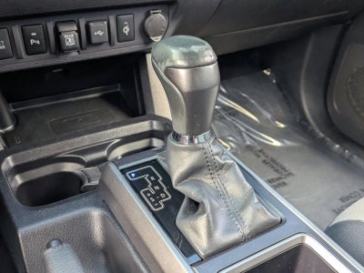 2022 Toyota Tacoma 2WD 2WD TRD Off Road Double Cab 5' Bed V6 AT (Natl)