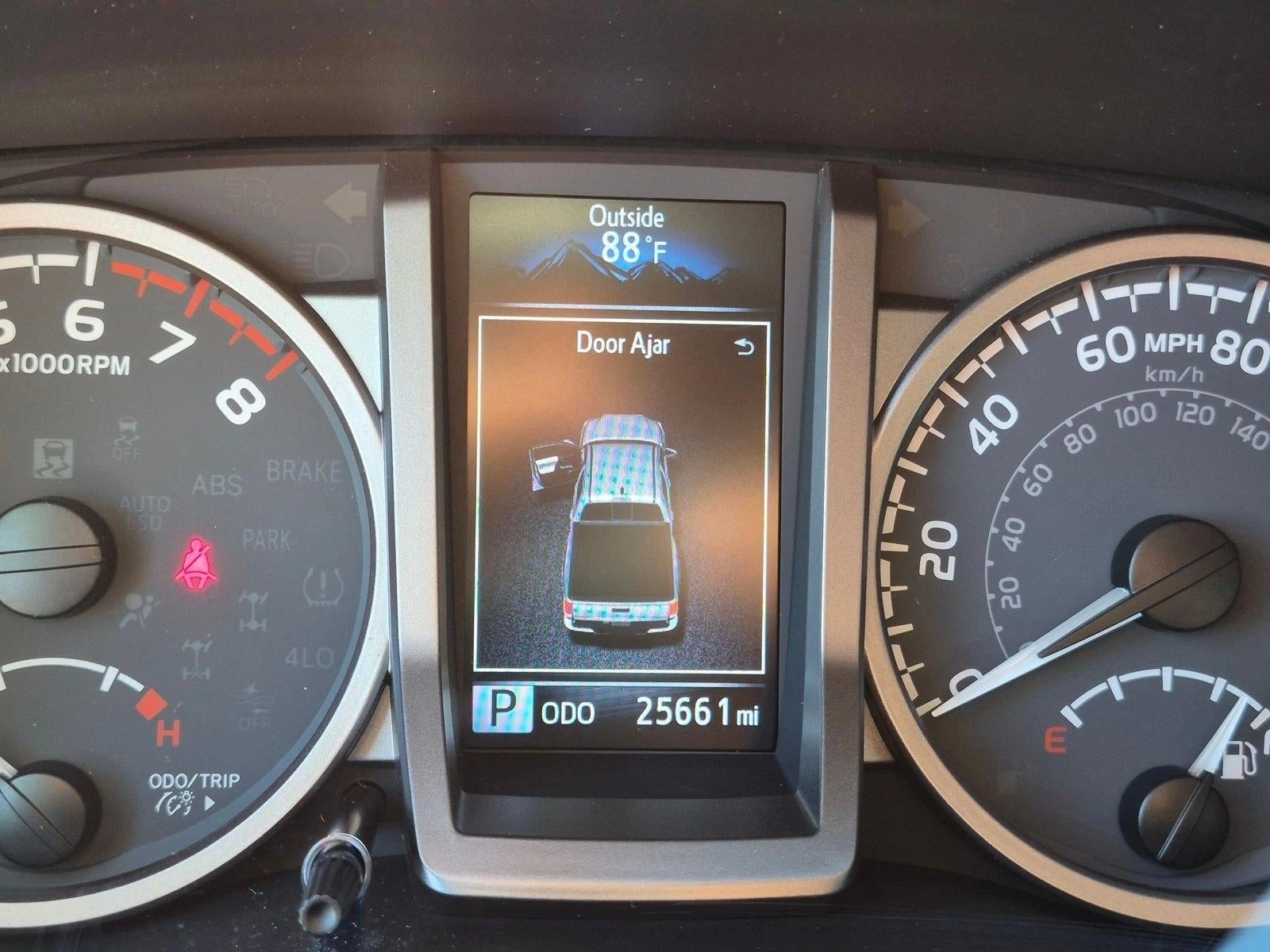 2023 Toyota Tacoma 2WD 2WD SR5 Double Cab 5' Bed V6 AT (GS)