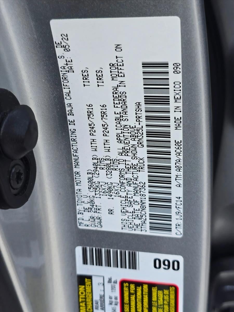 2022 Toyota Tacoma 2WD 2WD SR5 Double Cab 5' Bed V6 AT (GS)
