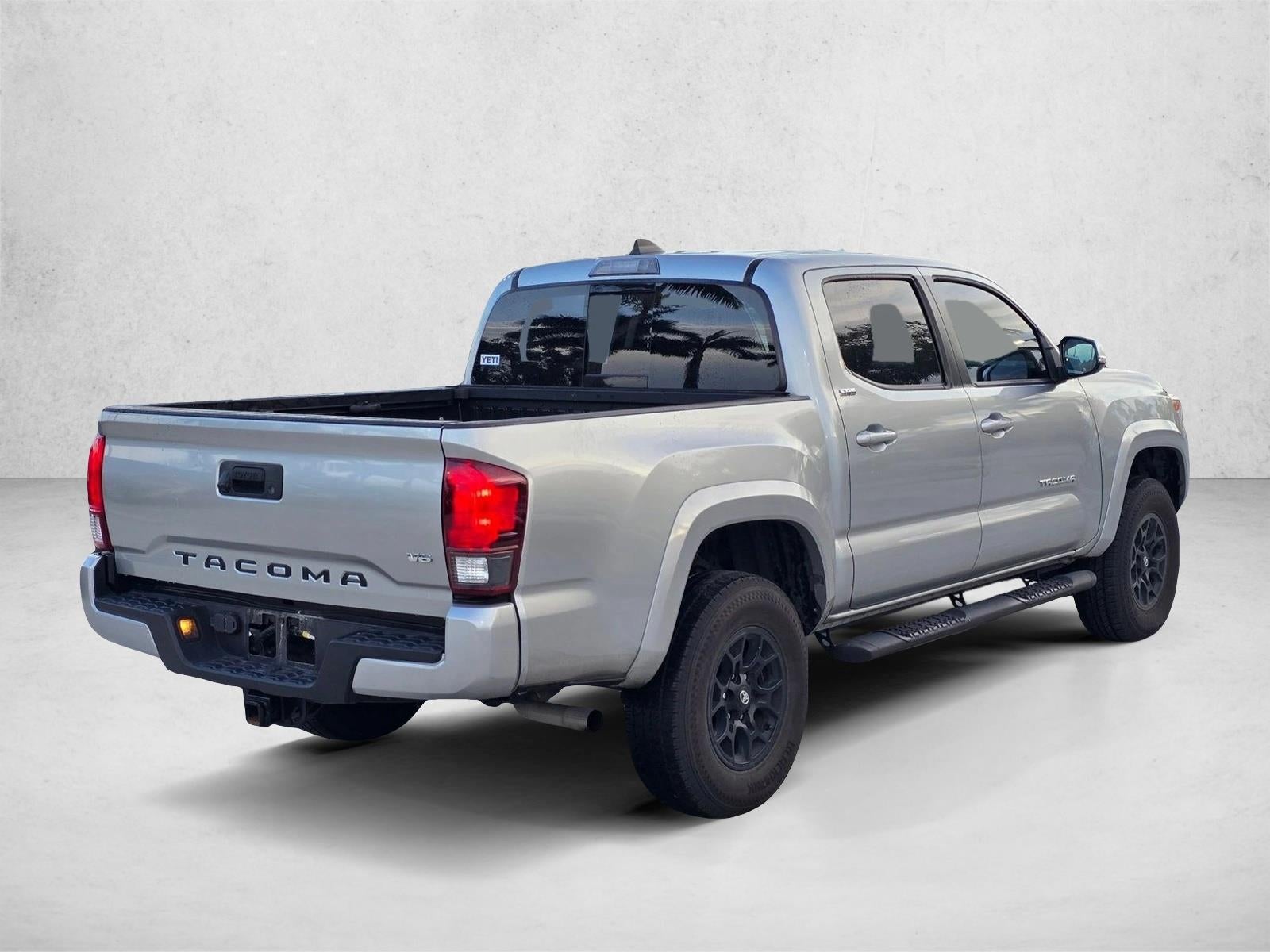 2022 Toyota Tacoma 2WD 2WD SR5 Double Cab 5' Bed V6 AT (GS)