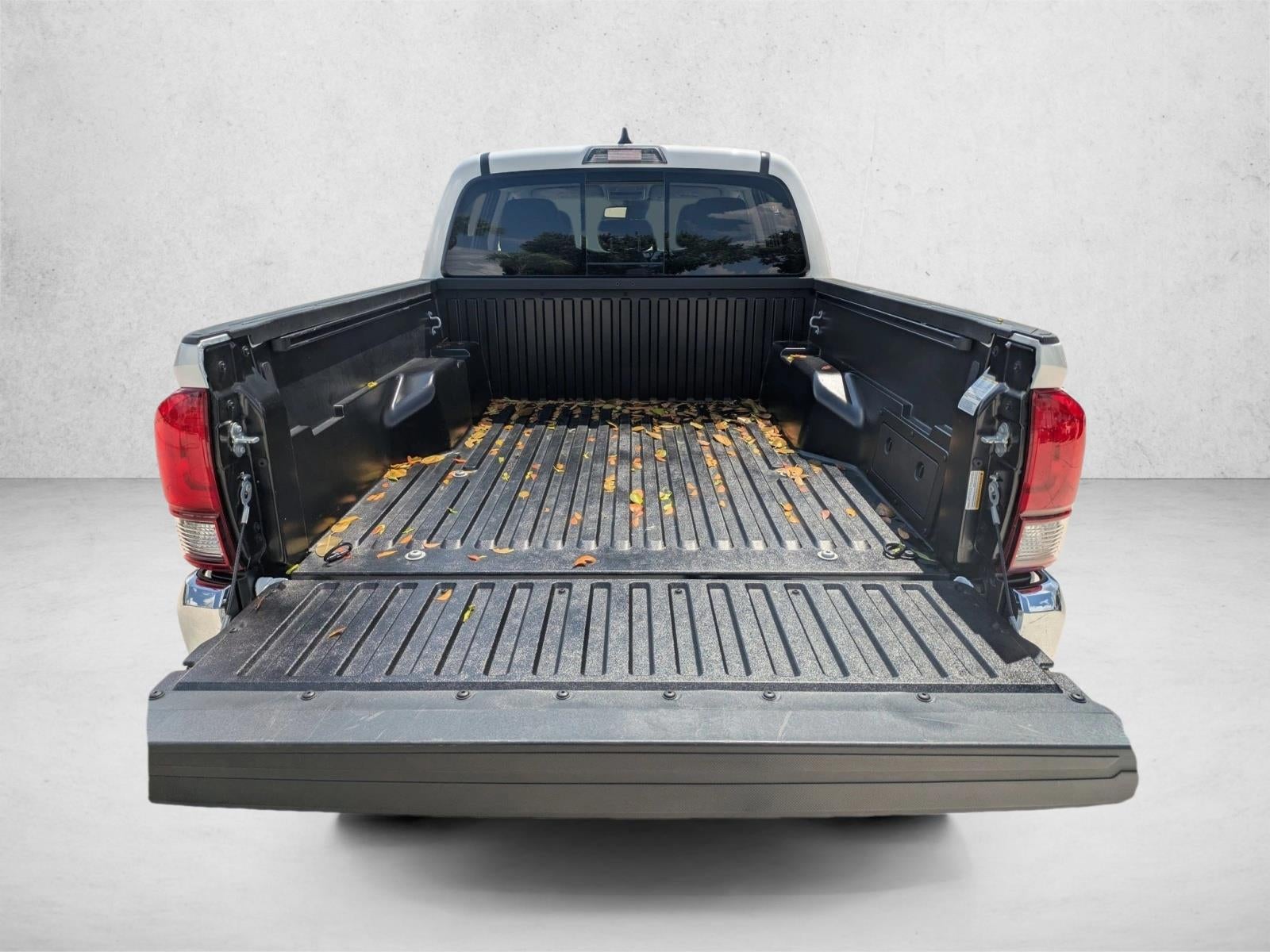 2023 Toyota Tacoma 2WD 2WD SR5 Double Cab 5' Bed V6 AT (GS)