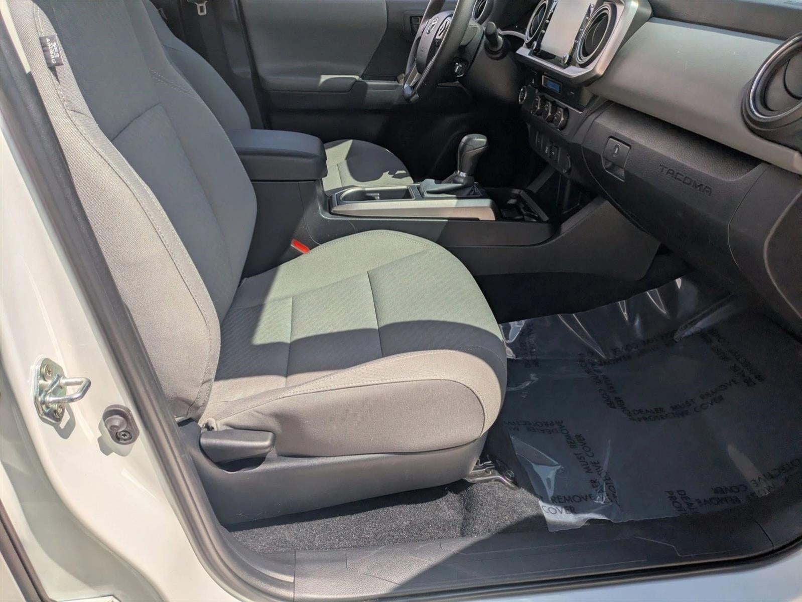 2023 Toyota Tacoma 2WD 2WD SR5 Double Cab 5' Bed V6 AT (GS)