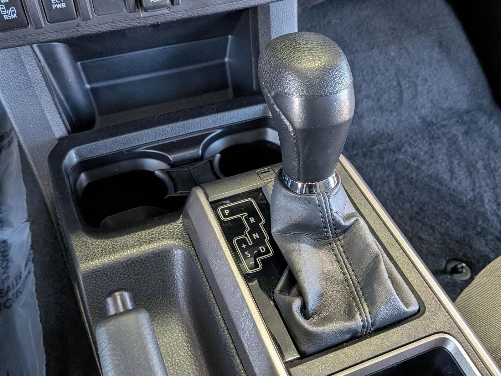 2023 Toyota Tacoma 2WD 2WD SR5 Double Cab 5' Bed V6 AT (GS)