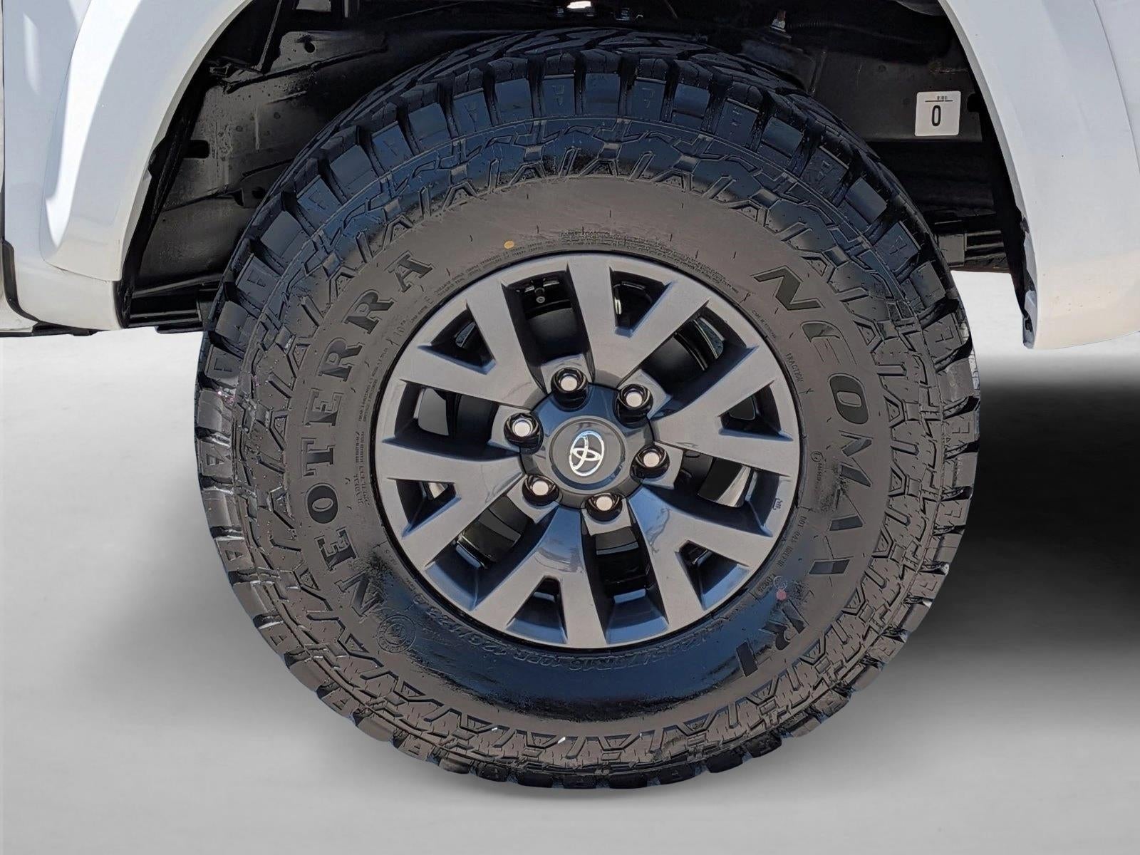 2023 Toyota Tacoma 2WD 2WD SR5 Double Cab 5' Bed V6 AT (GS)