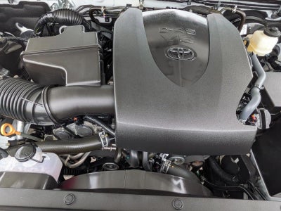 2022 Toyota Tacoma 4WD 4WD SR Double Cab 5' Bed V6 AT (Natl)