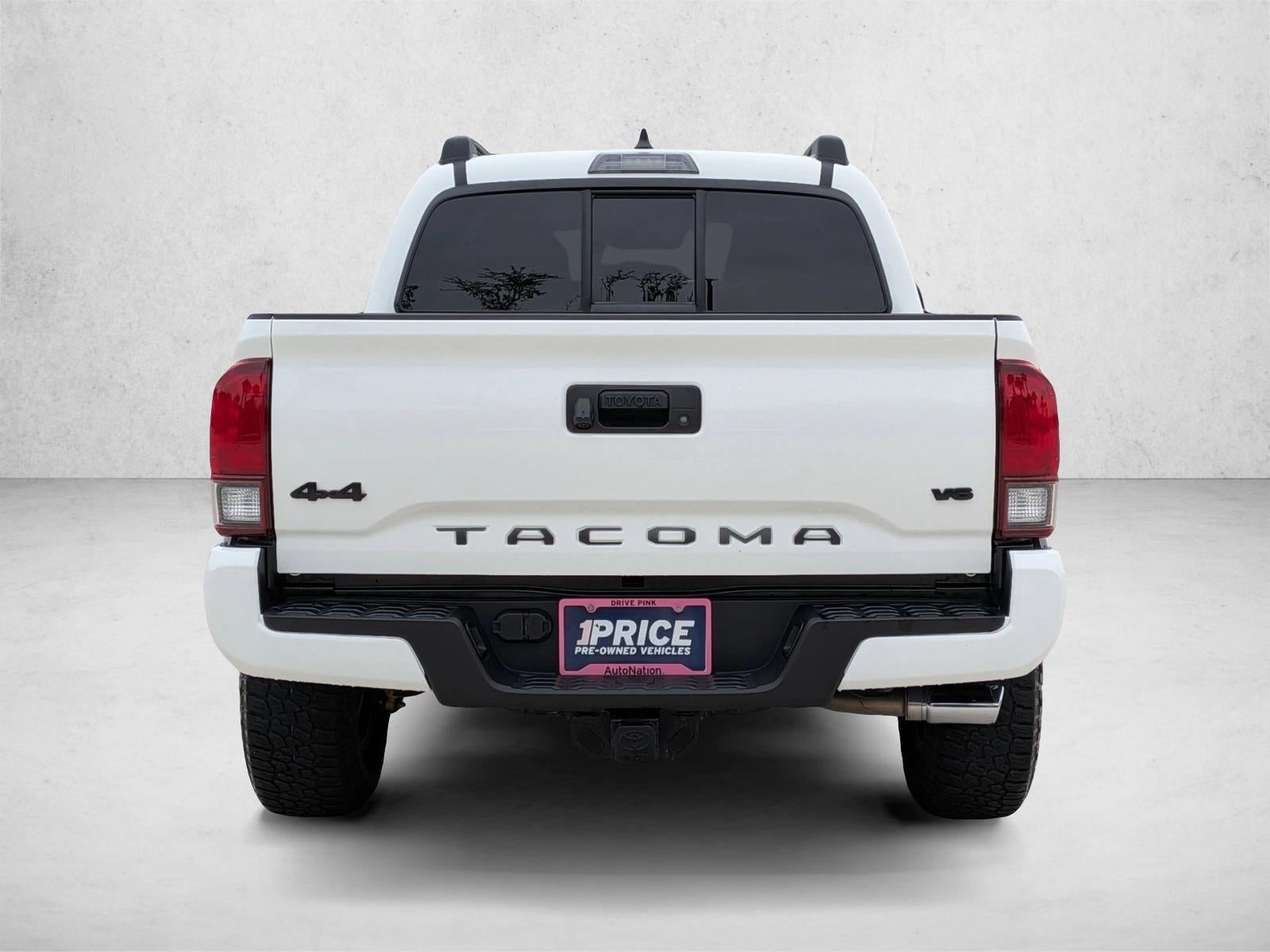 2022 Toyota Tacoma 4WD 4WD SR Double Cab 5' Bed V6 AT (Natl)