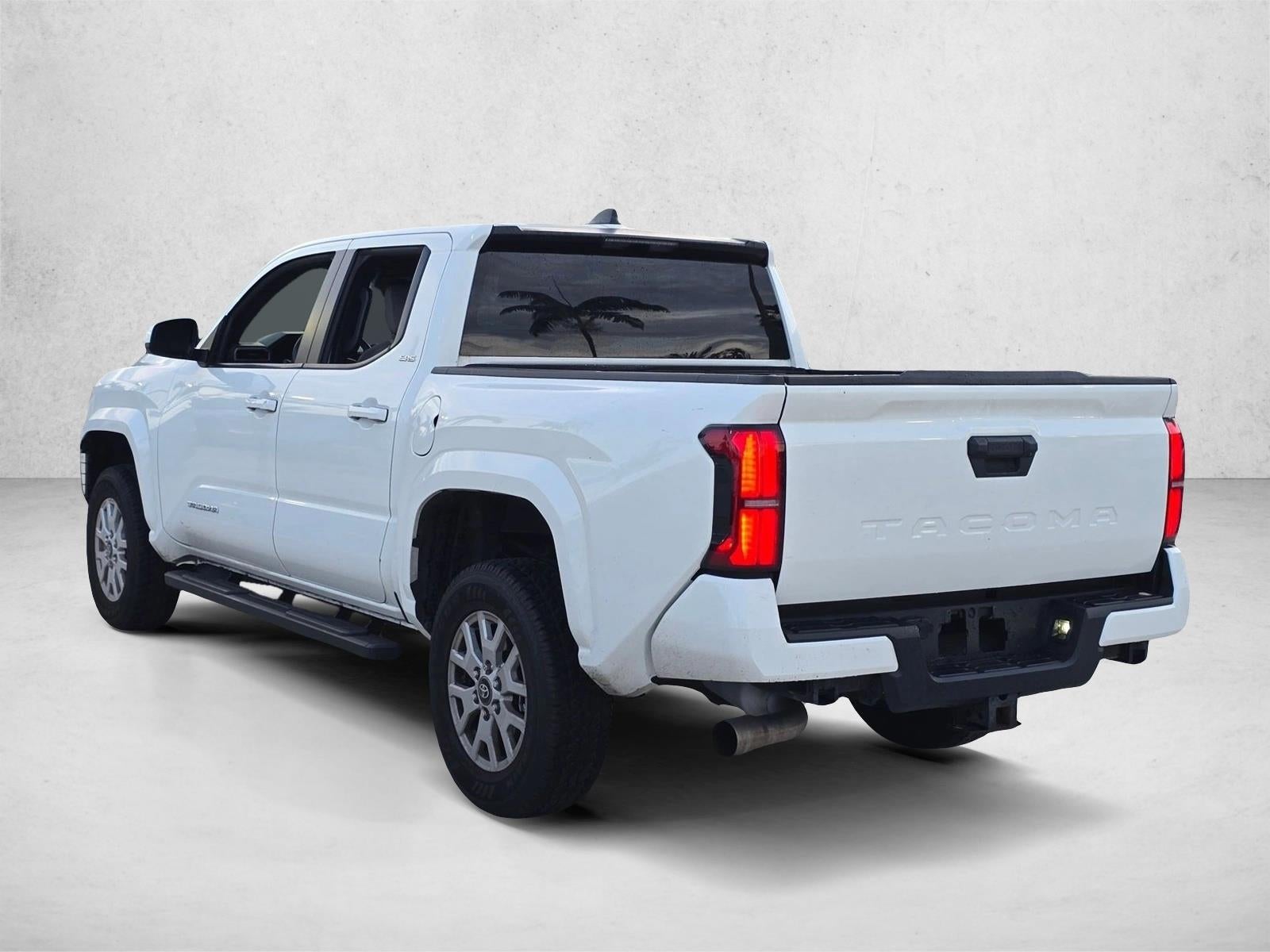 2024 Toyota Tacoma 2WD 2WD SR5 Double Cab 5' Bed AT (SE)