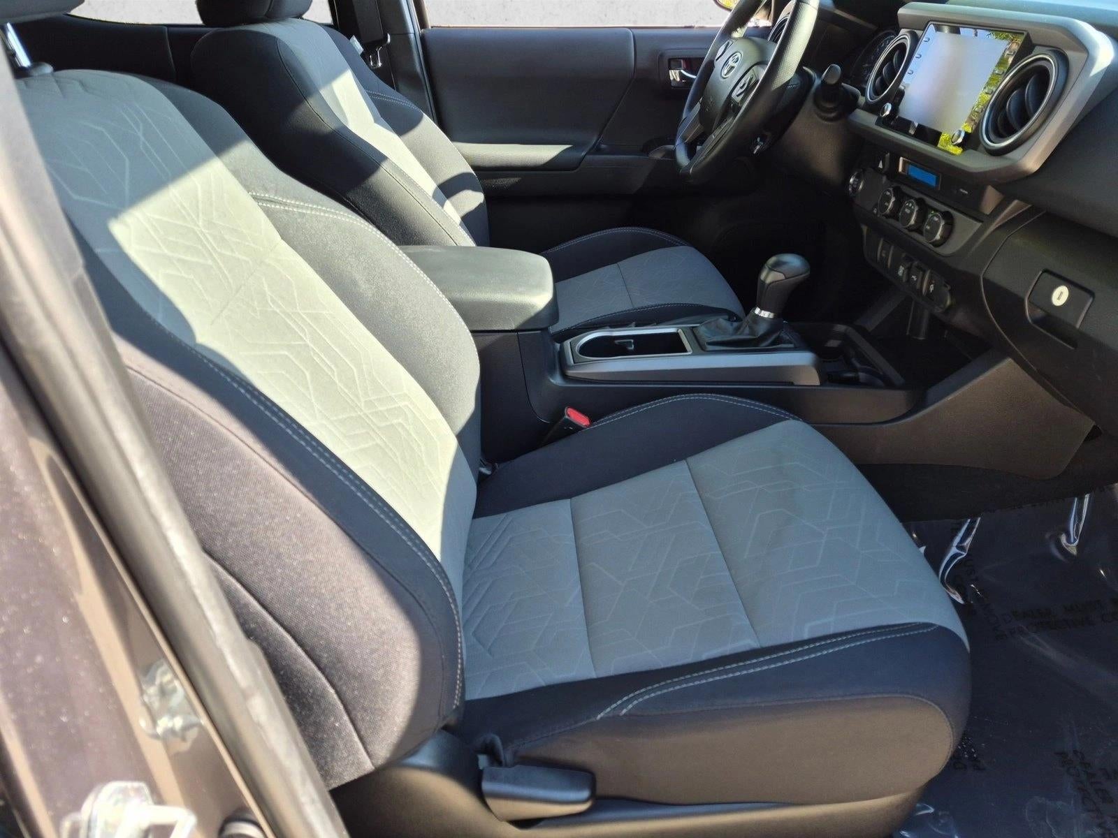 2022 Toyota Tacoma 2WD 2WD TRD Sport Double Cab 5' Bed V6 AT (Natl)