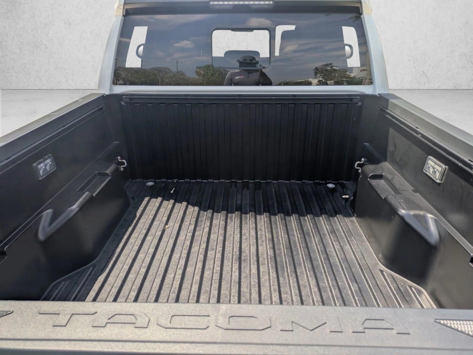 2024 Toyota Tacoma 4WD 4WD SR5 Double Cab 5' Bed AT (GS)